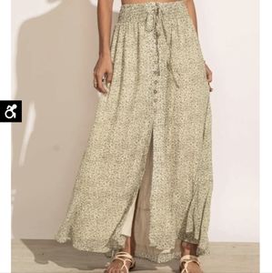 Bohme bohemian looking maxi skirt size L NWT